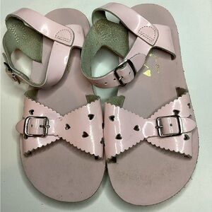 Charming Pink patent leather Sandals with Heart Cutouts